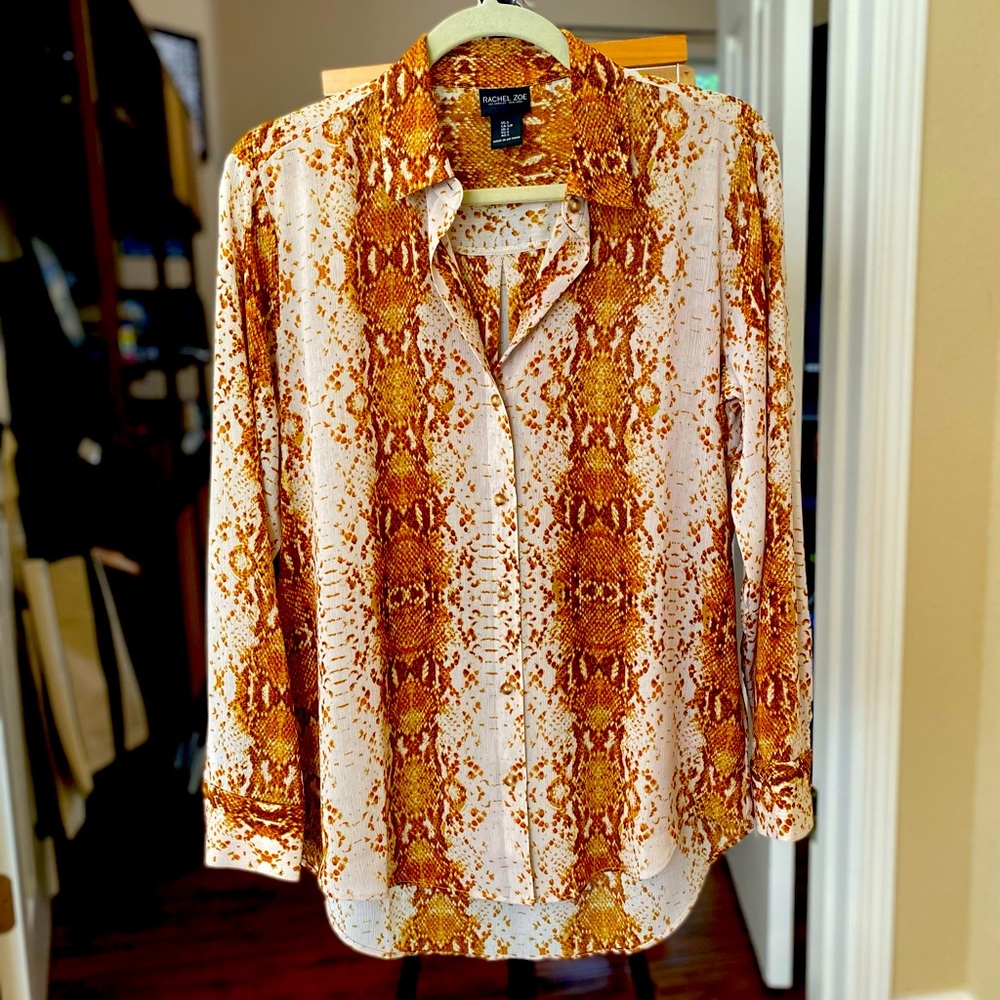 Office-perfect. Long sleeved button up shirt.